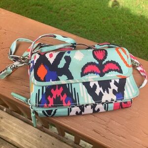 Vera Bradley light green crossbody wristlet